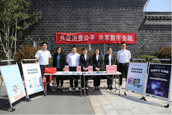 2024年中国展架灯行业的产业链供需布局及重点企业_人保服务,人保车险