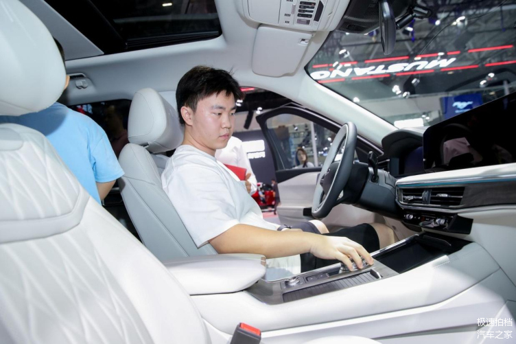 人保财险政银保 ,拥有“如意行”驾乘险，出行更顺畅！_2024年中国污水处理设备行业的产业链上下游结构及投资风险分析