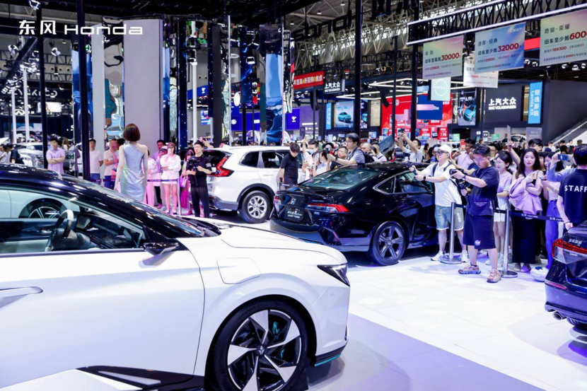 人保伴您前行,拥有“如意行”驾乘险，出行更顺畅！_2024风险投资行业市场现状及前景趋势研究分析