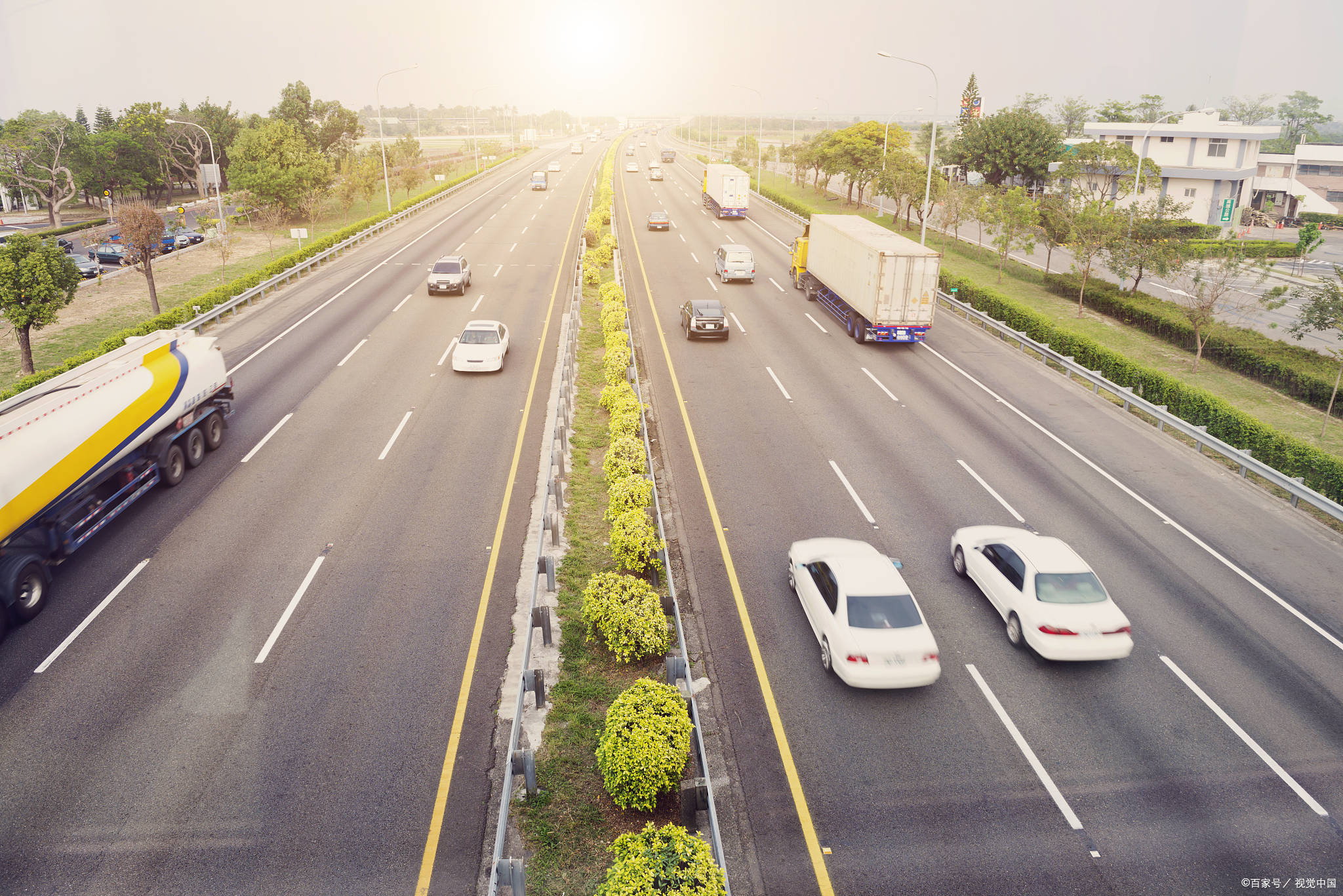 2024钻石产业发展现状及进出口市场分析_保险有温度,人保服务