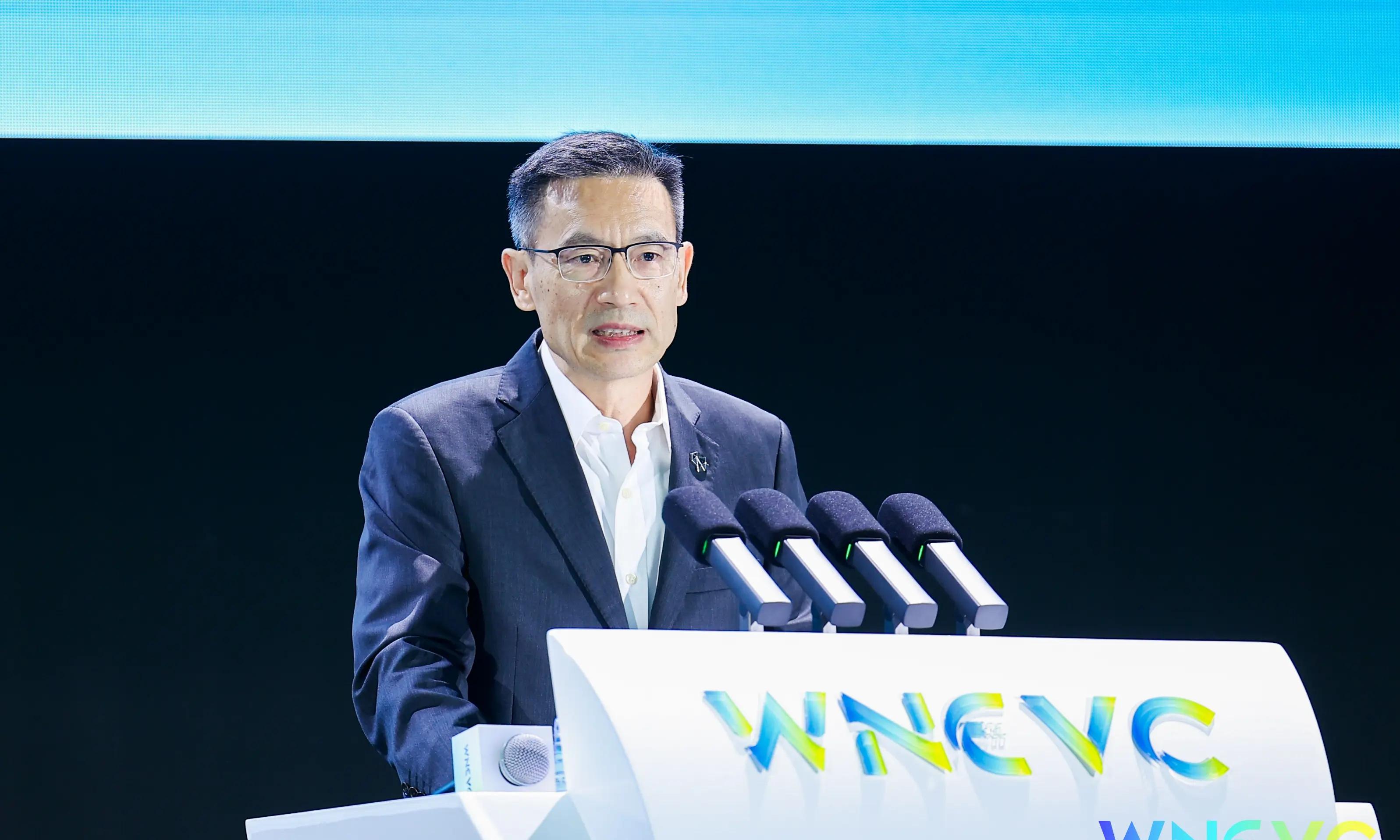 2025智能驾驶行业未来前景：2030年或迎爆发拐点_人保车险   品牌优势——快速了解燃油汽车车险,人保服务 