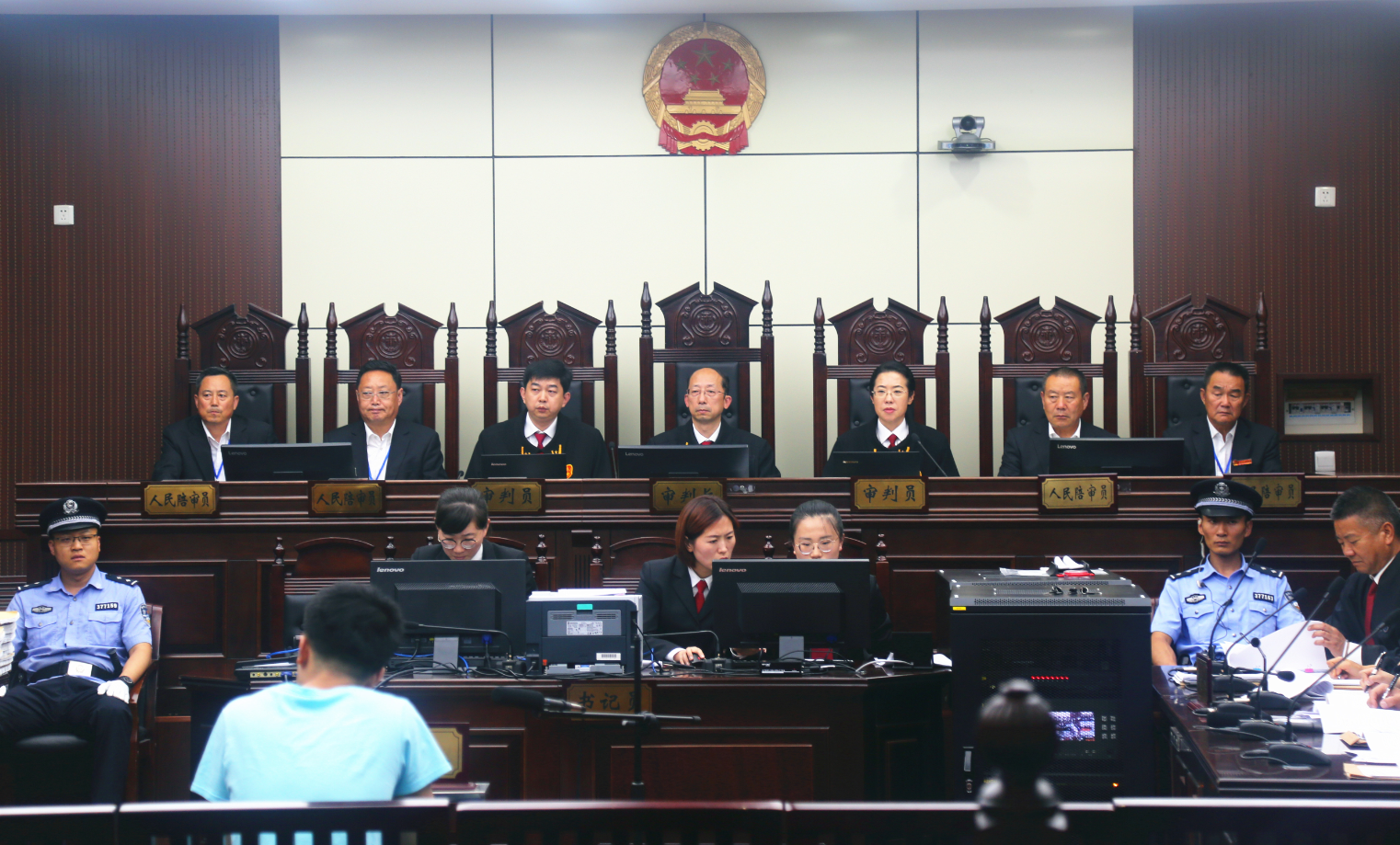 【企业动态】凯伦股份新增1件法院诉讼，案由为劳动争议案件执行