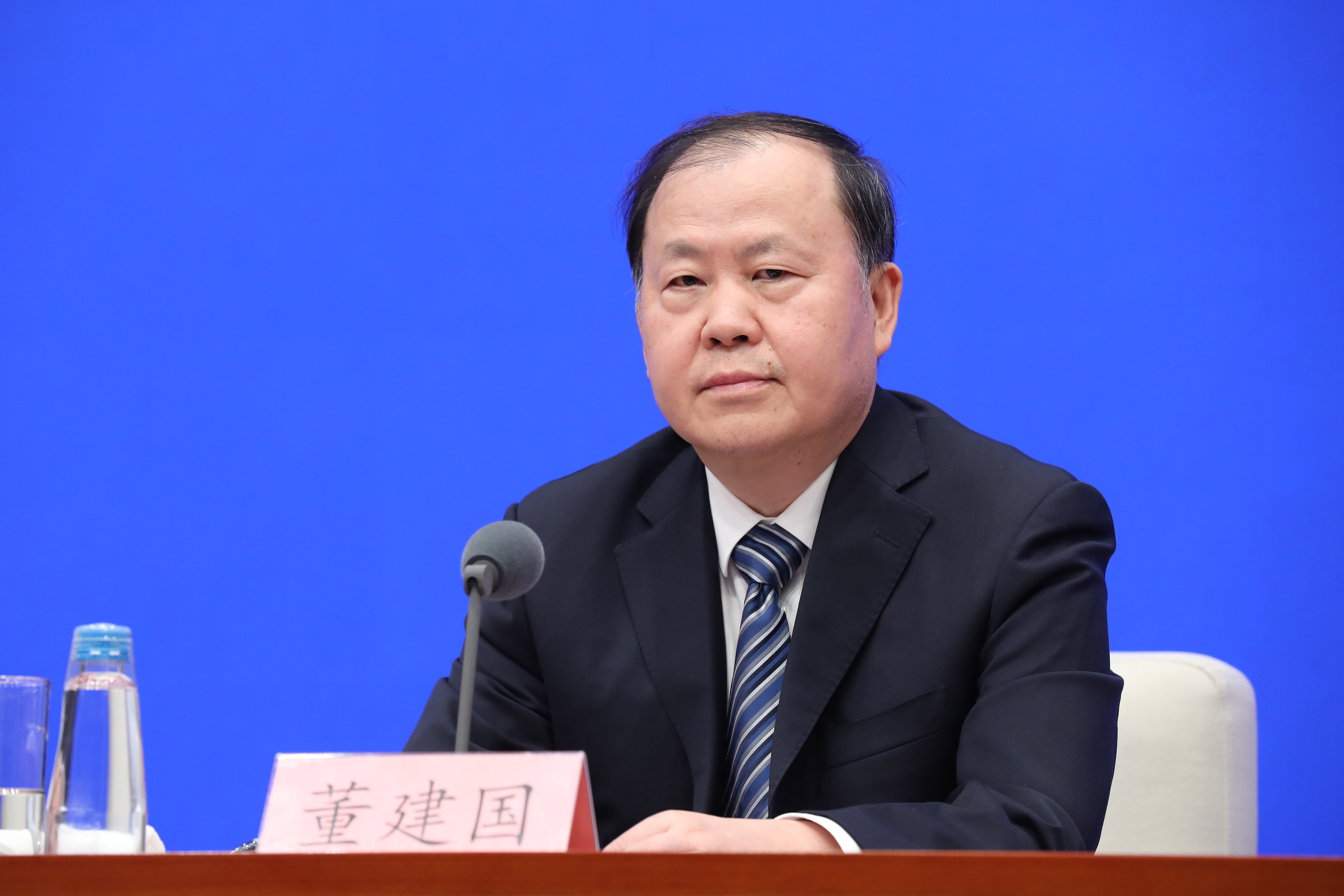 住建部：要狠抓材料进场检验 坚决杜绝劣质“工程窗”和地漏等建材流入建筑工地