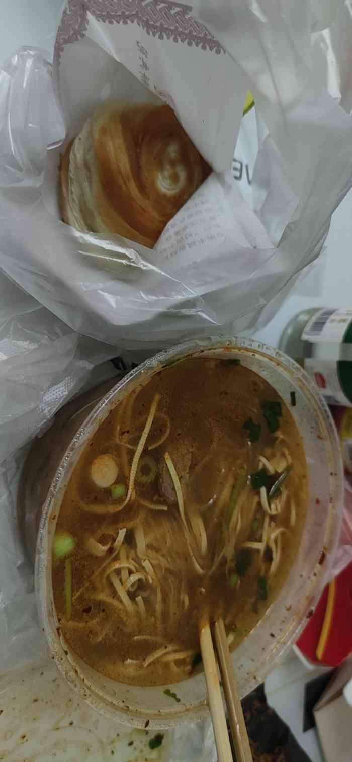 又见干涉商户招牌：“无为的手”能否少折腾