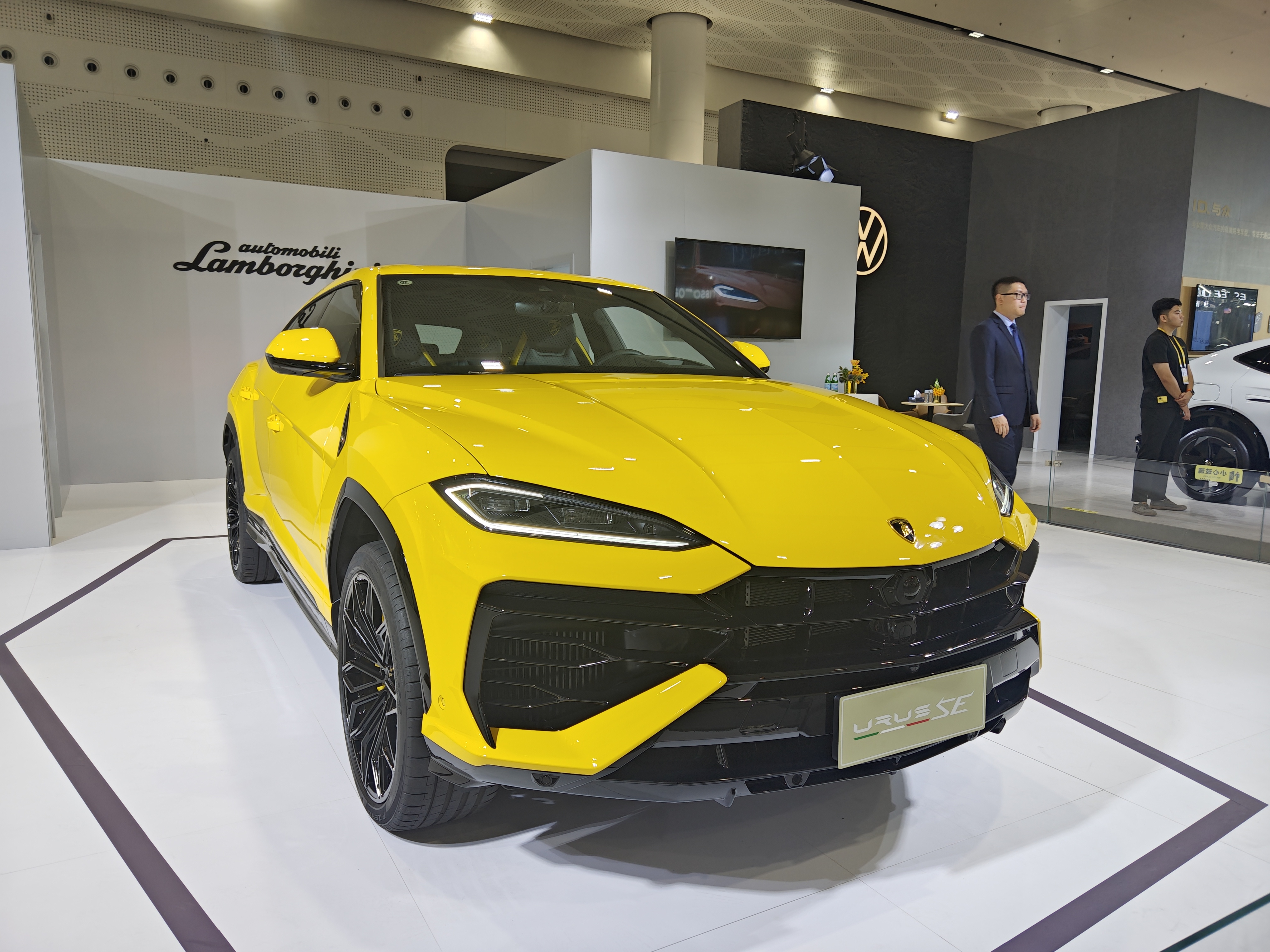 直通消博会｜兰博基尼谈电动化最新进展：将在2030年前推出首款纯电产品