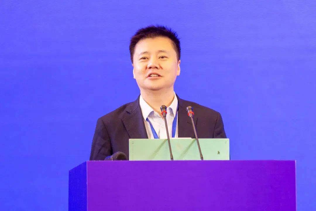 中钢协副秘书长陈玉千：钢铁业供需矛盾突出 “内卷式”竞争只会加剧行业陷入更大的困境
