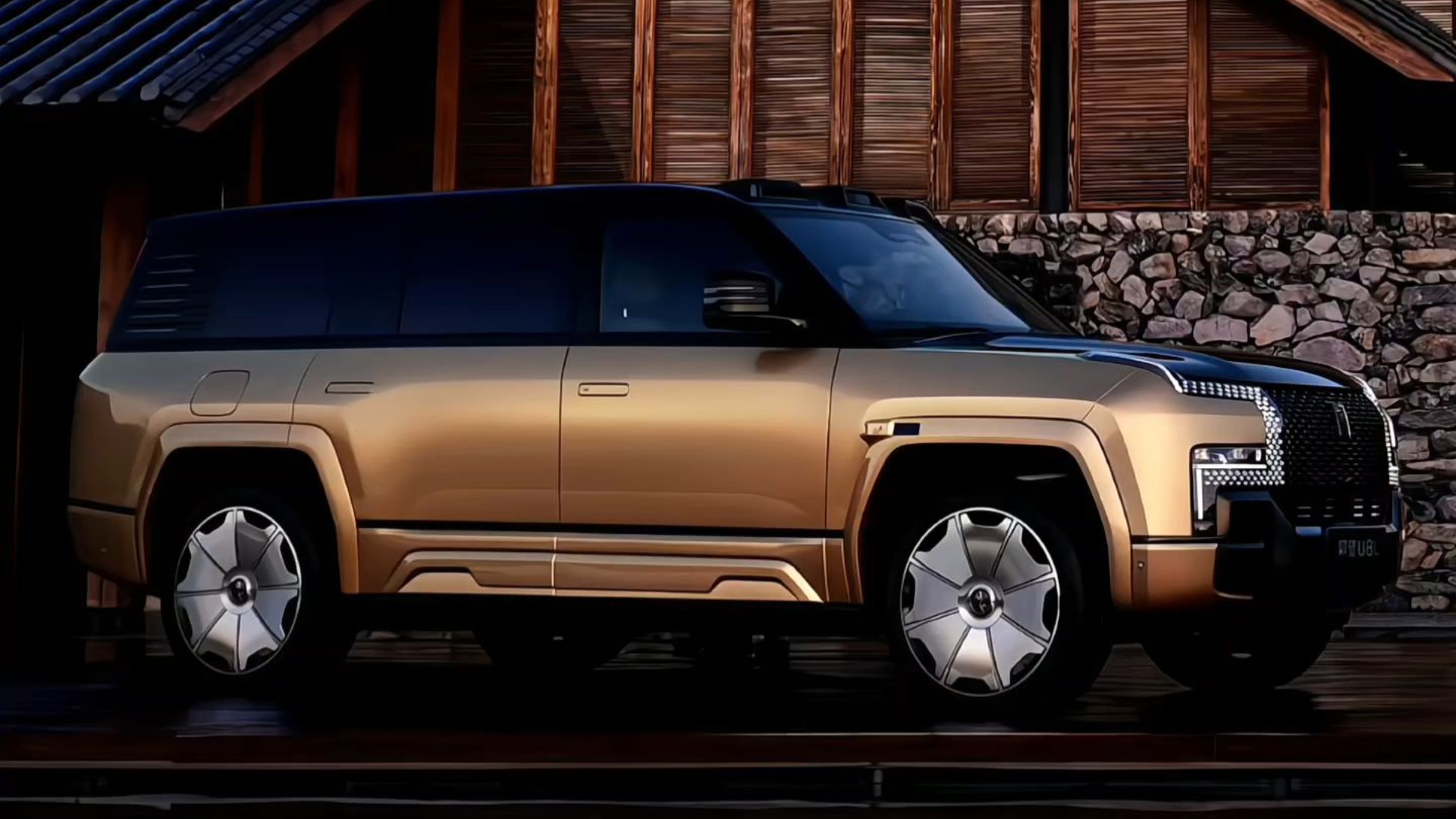 仰望U8L上海车展首发：与U8形成场景互补，售价更高