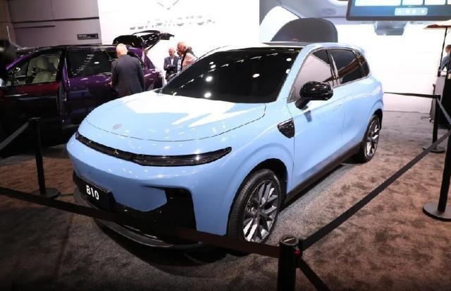 15万级轿车设计细节对标BBA 零跑又一款B系列车型亮相