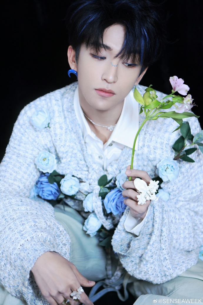 潮牌MerryWannaBe携手黄子弘凡发布联名系列