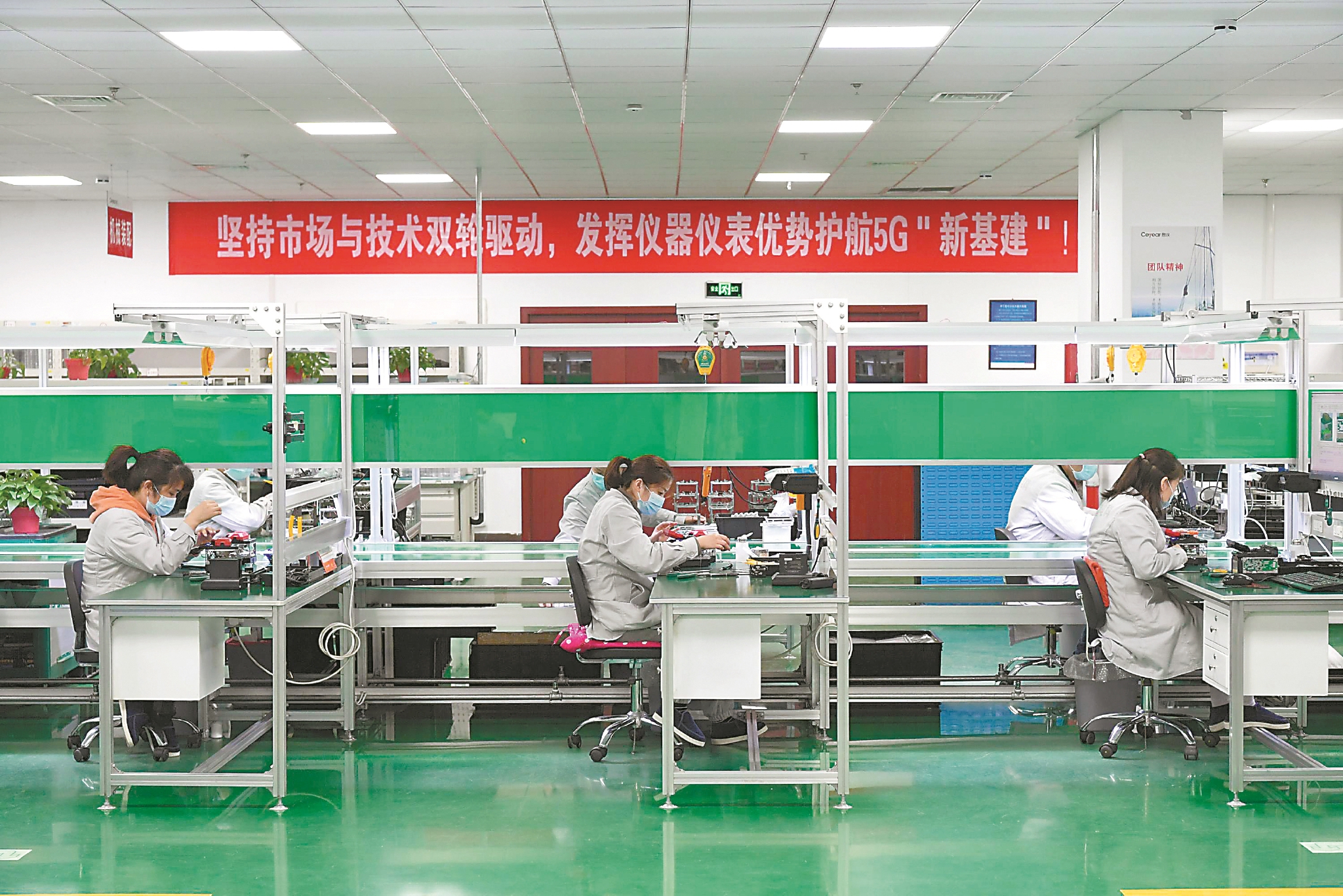 制造业的“挖矿行动”：联创电子的成本破局之道