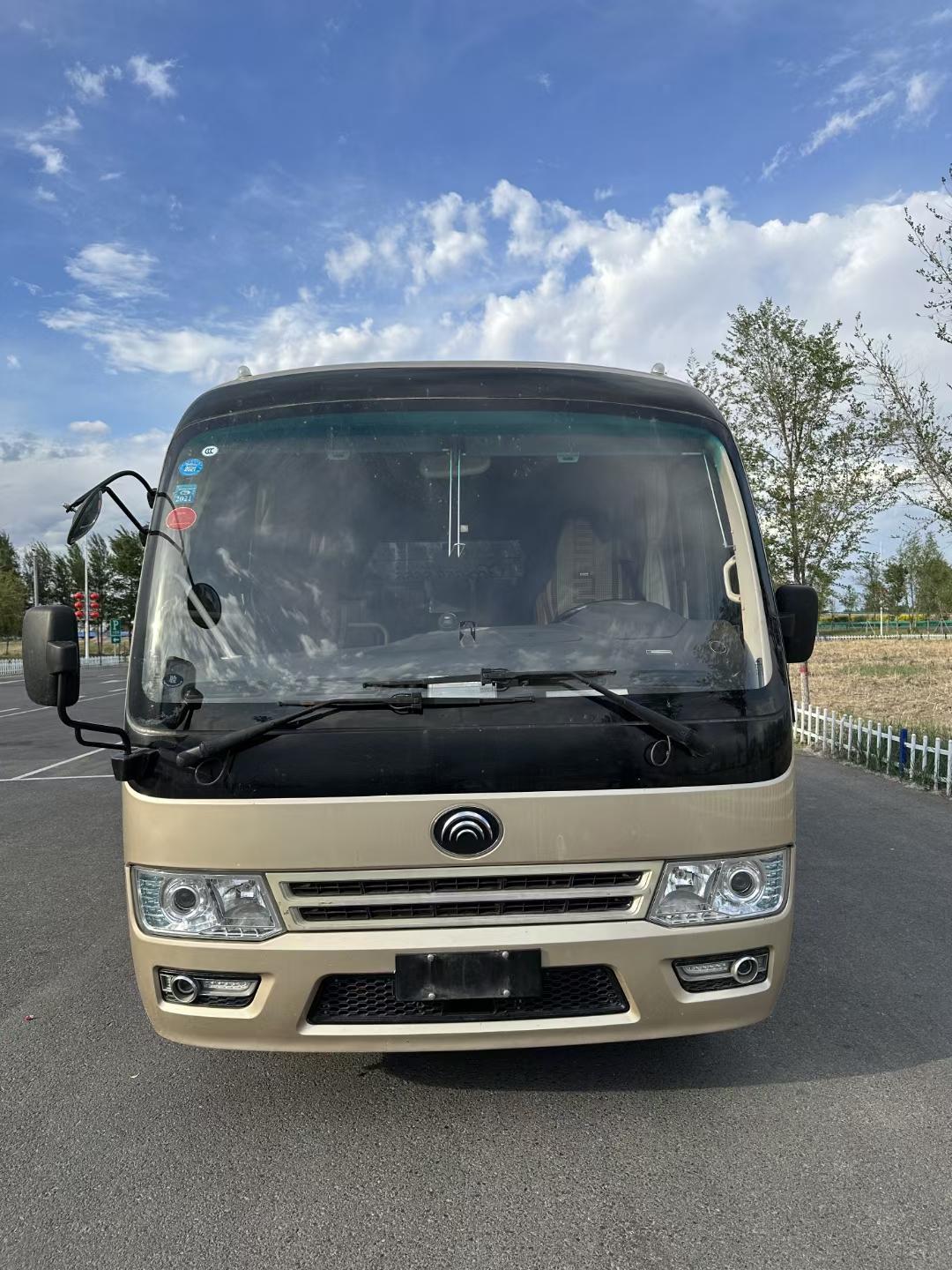 宇通客车5月产销快报：轻型车销量同比增长34.88%