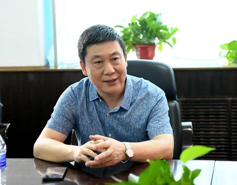 贵阳银行:聘任董事会秘书李虹檠为副行长