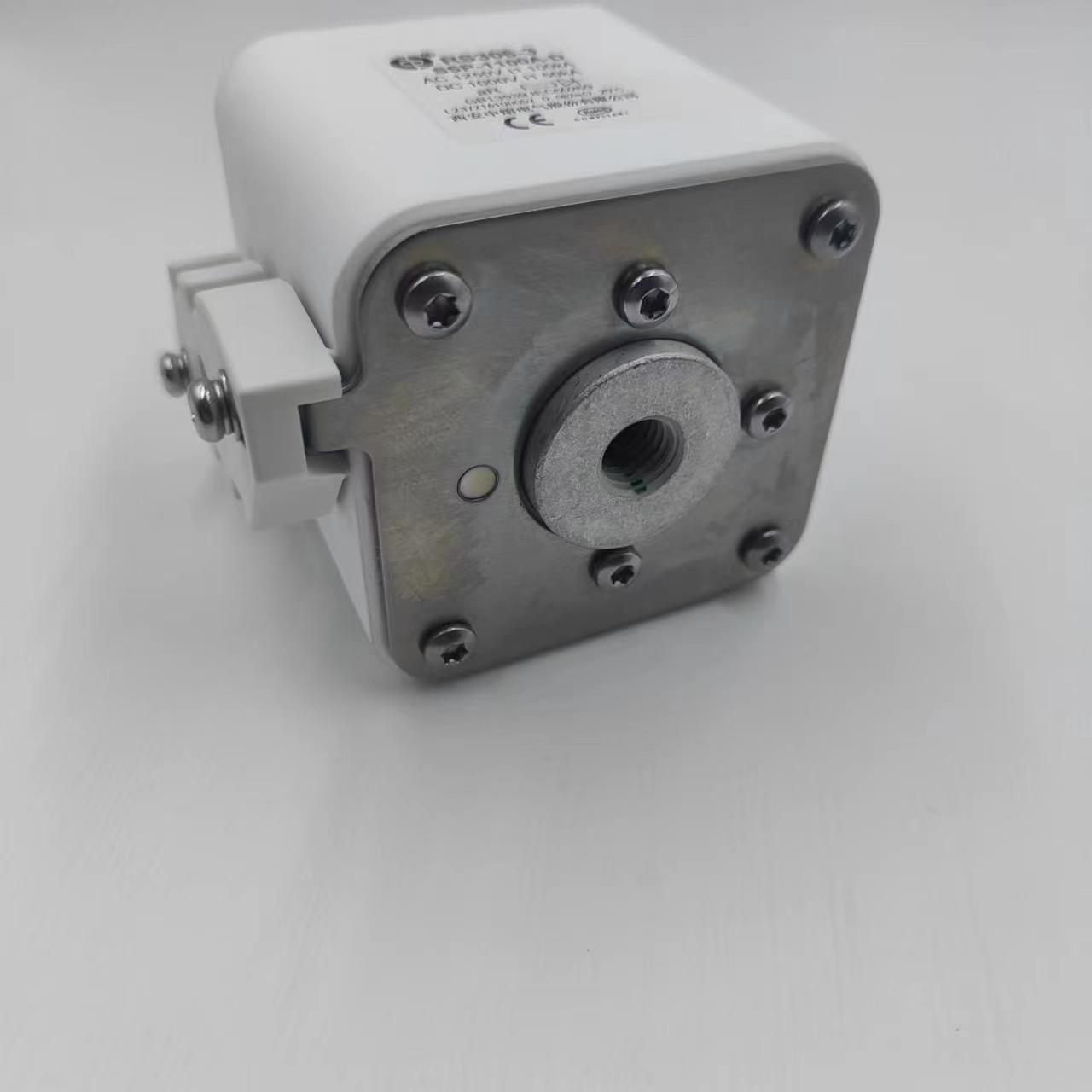 中熔电气获得发明专利授权:“一种模块化激励熔断器”