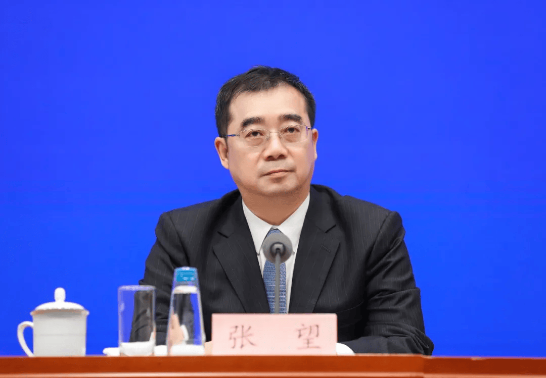 今日看点|国新办将举行《关于深入推进深圳综合改革试点深化改革创新扩大开放的意见》有关情况新闻发布会