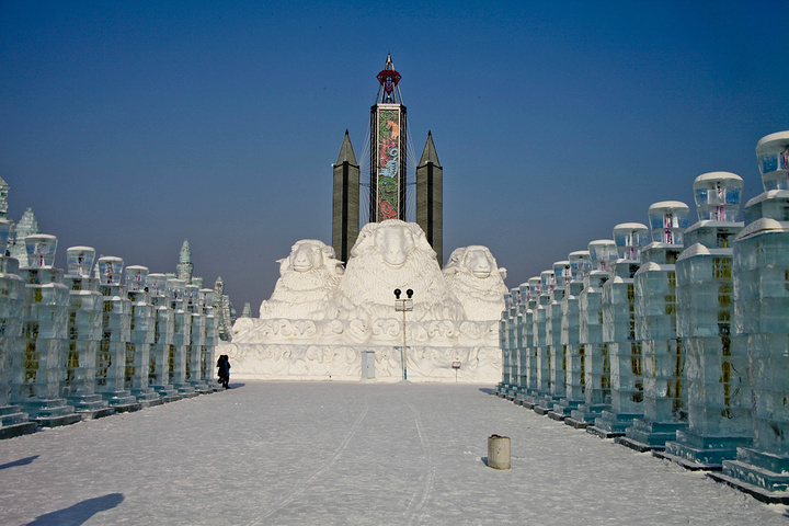 机构：冰雪产业成长空间充足
