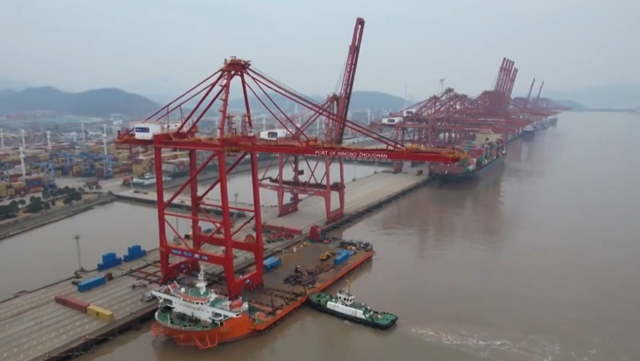 宁波远洋：拟斥资20亿元建造4艘4300TEU集装箱船