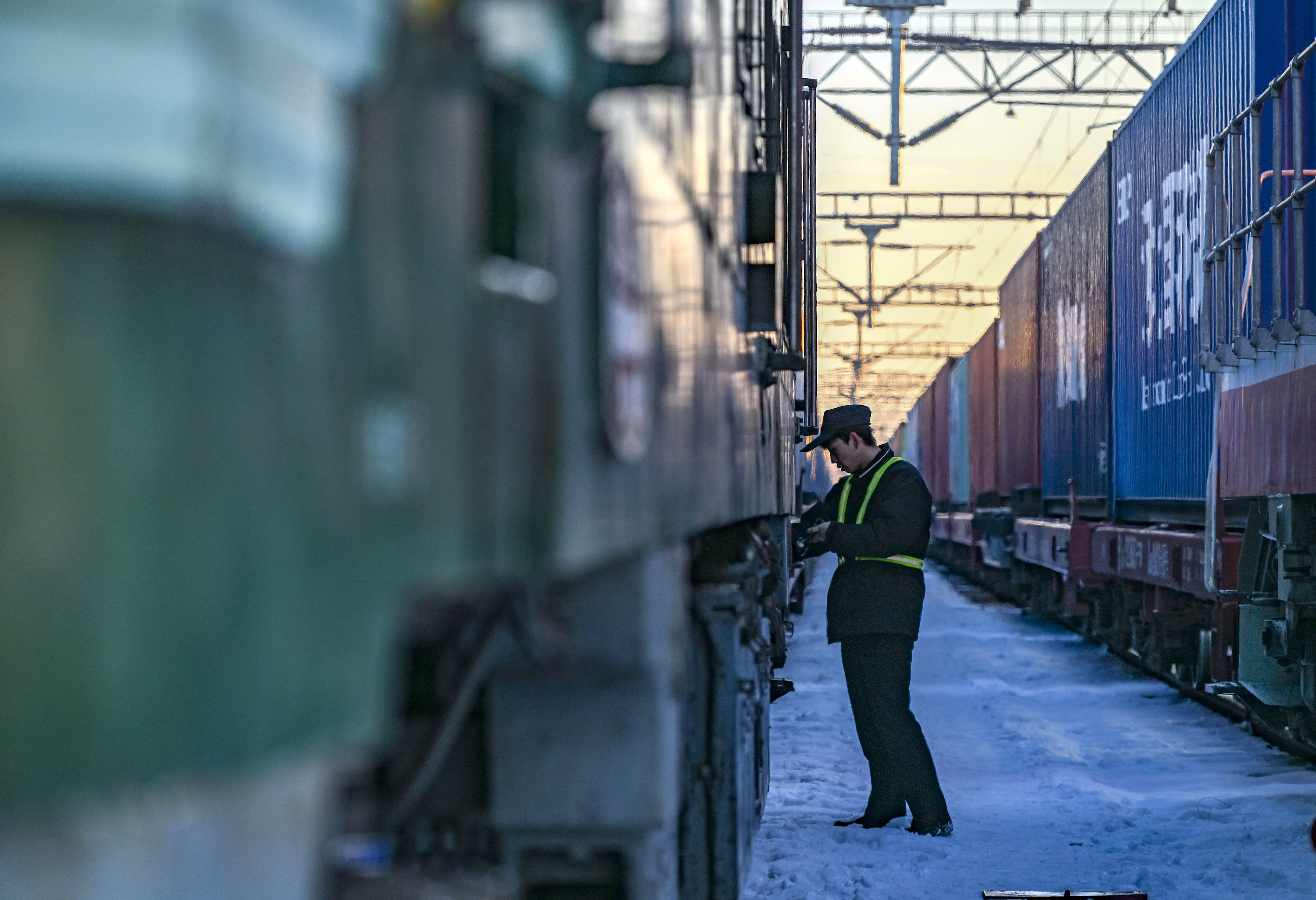 新疆：拟打造全疆中欧（亚）班列统一组织运营平台