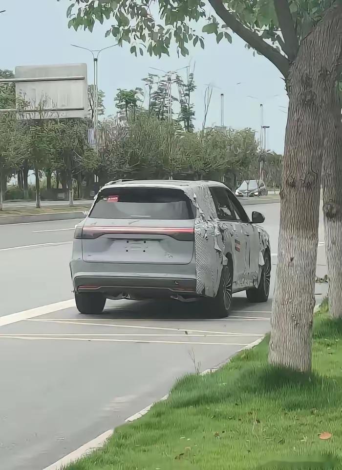 赛力斯引入50亿战略投资，问界剑指三年内百万辆