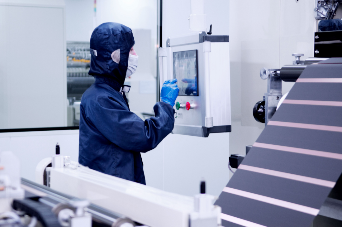 上汽集团获得发明专利授权：“电动汽车电池包锁紧装置及电动汽车”