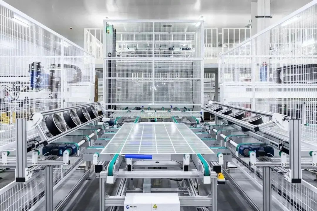 国办发文加大稳就业政策支持力度；多家硅片企业上调硅片报价……盘前重要消息还有这些