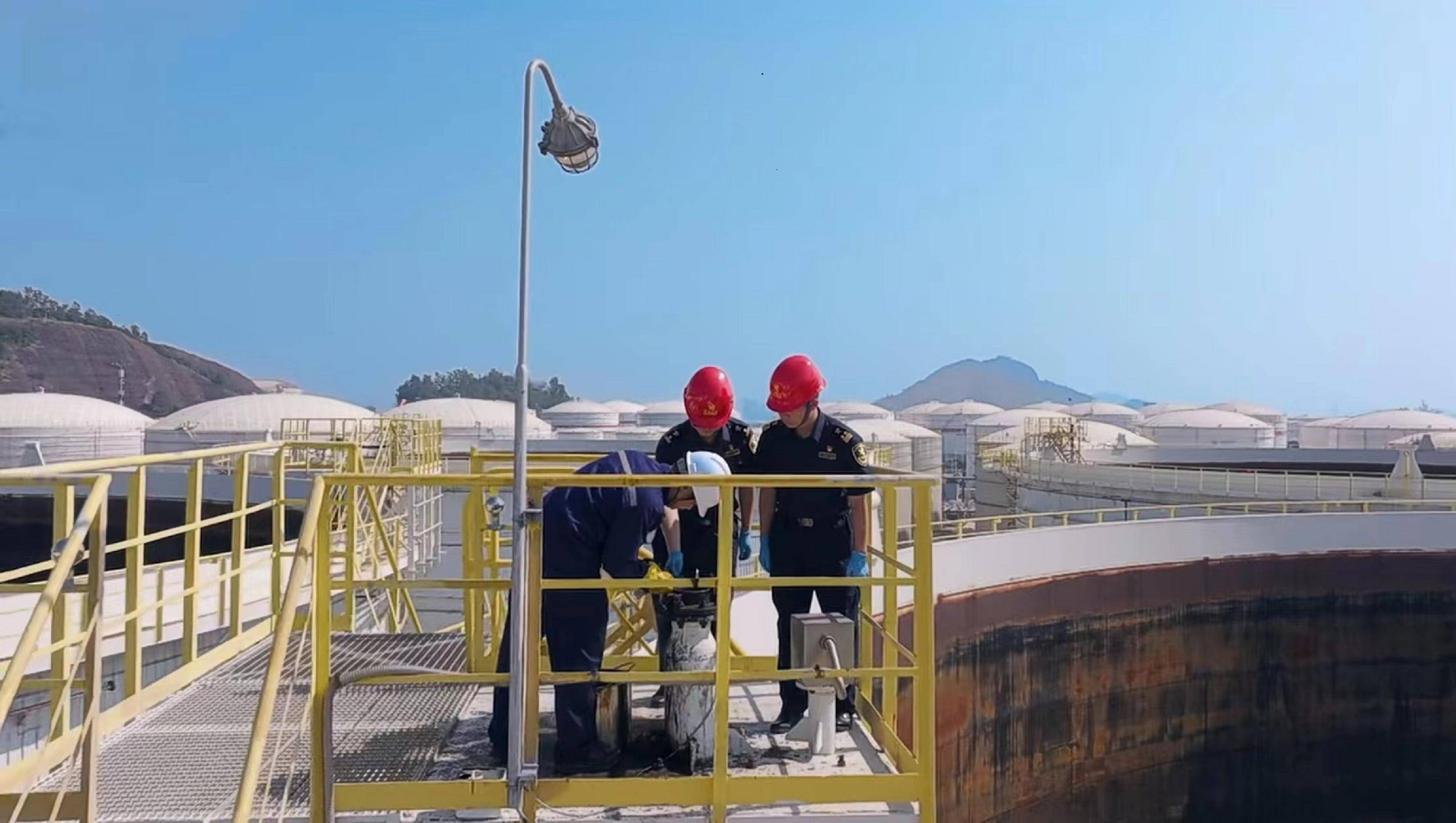 上半年我国外贸顶压前行 出口额增长7.2%