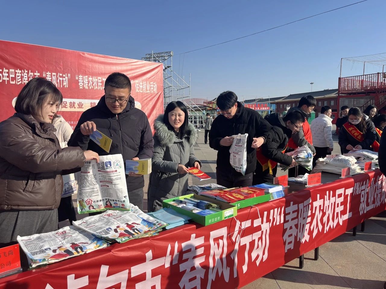 工信部等五部门：开展2025年优质老年用品“惠老助企”活动