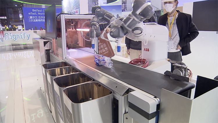 ST逸飞：直接及间接持有湖北荆楚人形机器人有限公司19.875%的股权