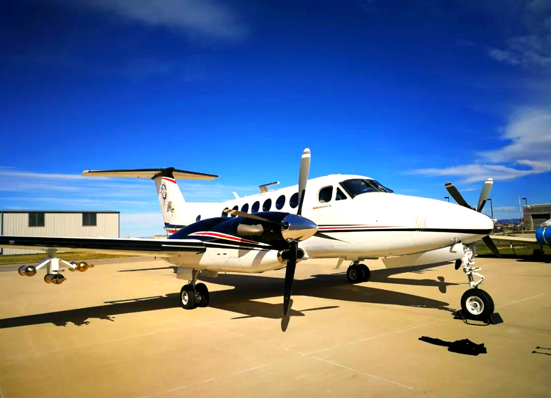 “新舟”60民用搜救机完成首飞