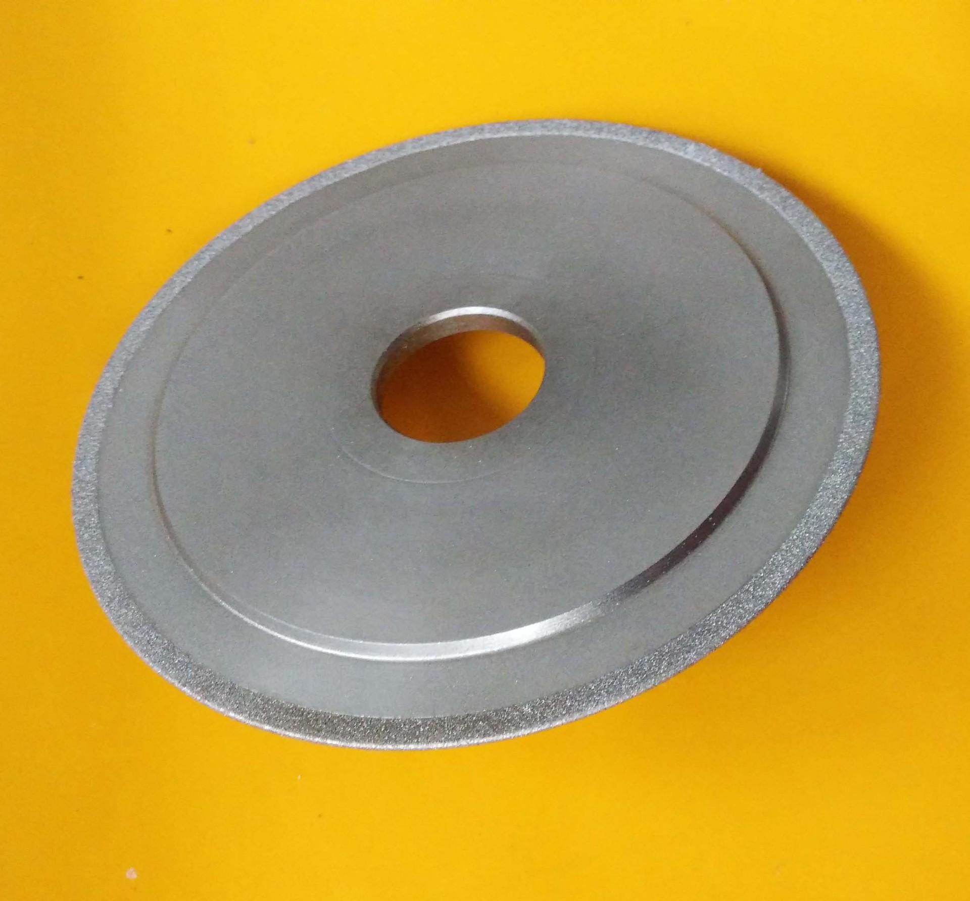 美畅股份：金刚石线可应用于光伏晶硅、蓝宝石、半导体材料、磁性材料等硬脆材料的切割作业