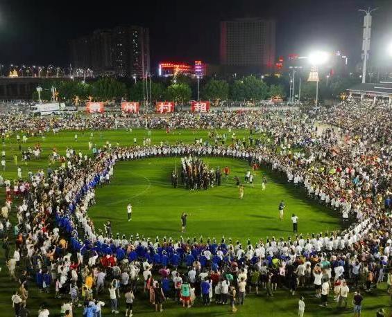 贵州：丰富体育赛事 升级“村超”“村马”等运营模式