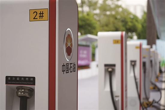 4.82亿元主力资金今日撤离石油石化板块