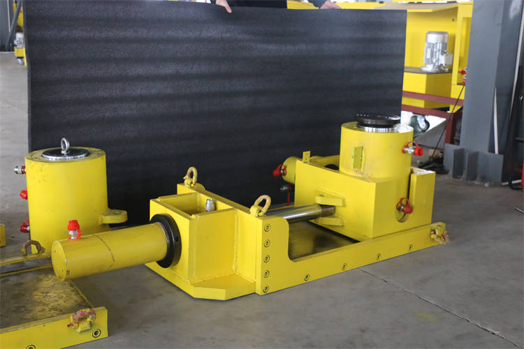 海波重科获得发明专利授权:“一种顶推结构以及钢箱梁顶推施工方法”