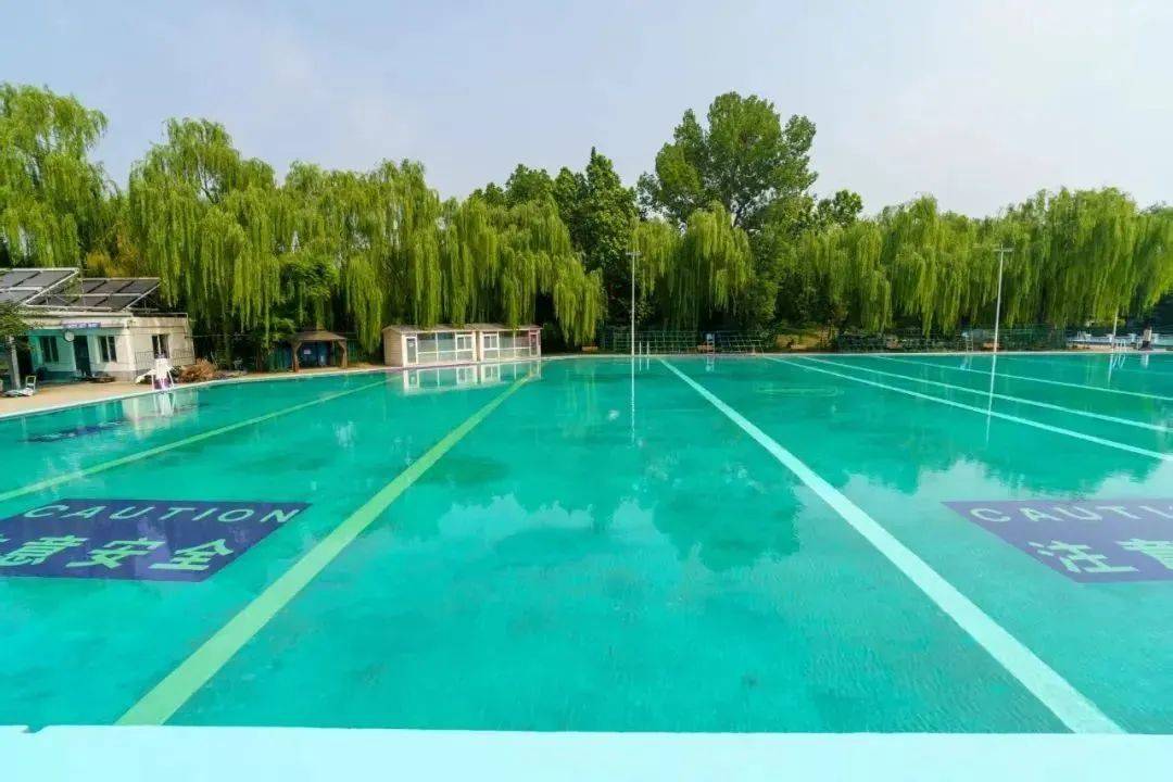 暑期一批高校场馆设施向社会开放 如何平衡校园秩序与公共需求？