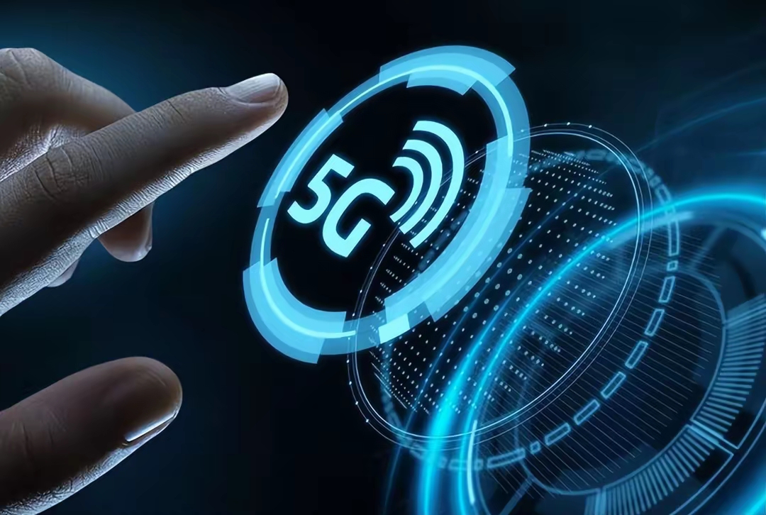 中场逆袭:一款被低估的车是如何闯进中大型新能源家轿核心战场的?