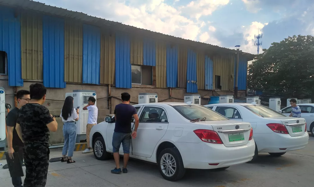 中国美妆行业：2025新大航海时代的文明对话_人保车险   品牌优势——快速了解燃油汽车车险,人保有温度