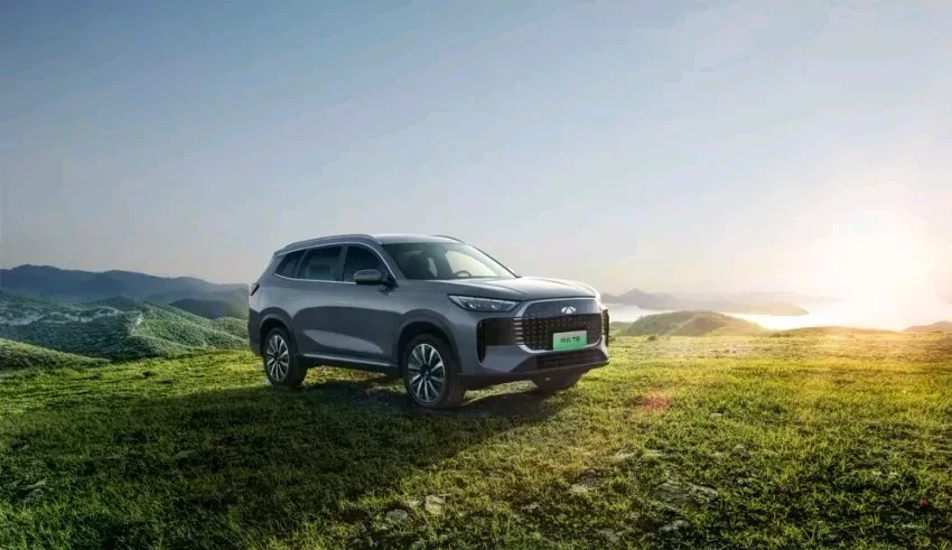 价格战如何影响车市？汽车均价走出“倒U曲线”