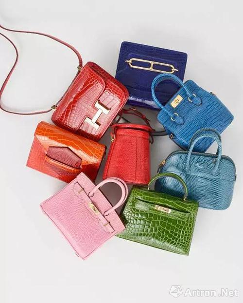 圆通国际快递：上半年预亏5600万港元至6500万港元