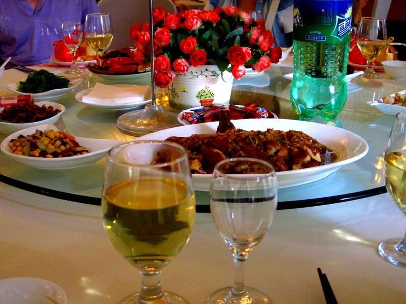 2025年婚宴酒店行业市场分析：情感消费与场景服务的深度融合_人保服务 ,拥有“如意行”驾乘险，出行更顺畅！