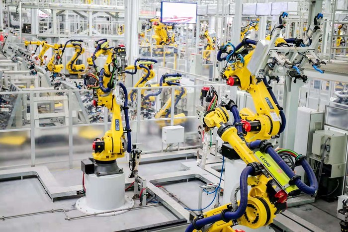 人保车险,人保服务_2025年船模行业未来发展趋势：智能化、场景化与全球化