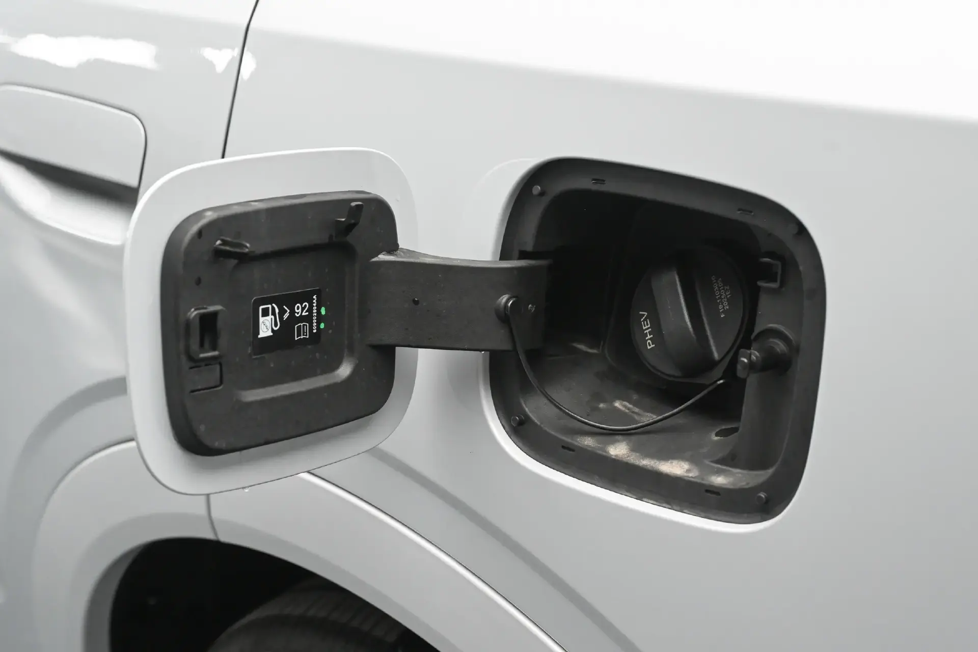 捷途山海L7 PLUS玩品类创新，“旅行小房车”概念能打响吗？