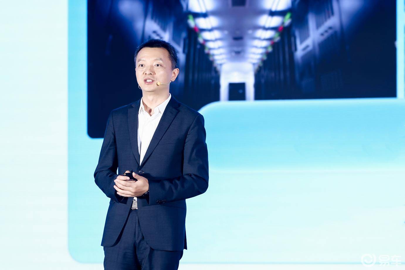 元戎启行CEO周光：幼年期的VLA智驾，强于巅峰期的端到端