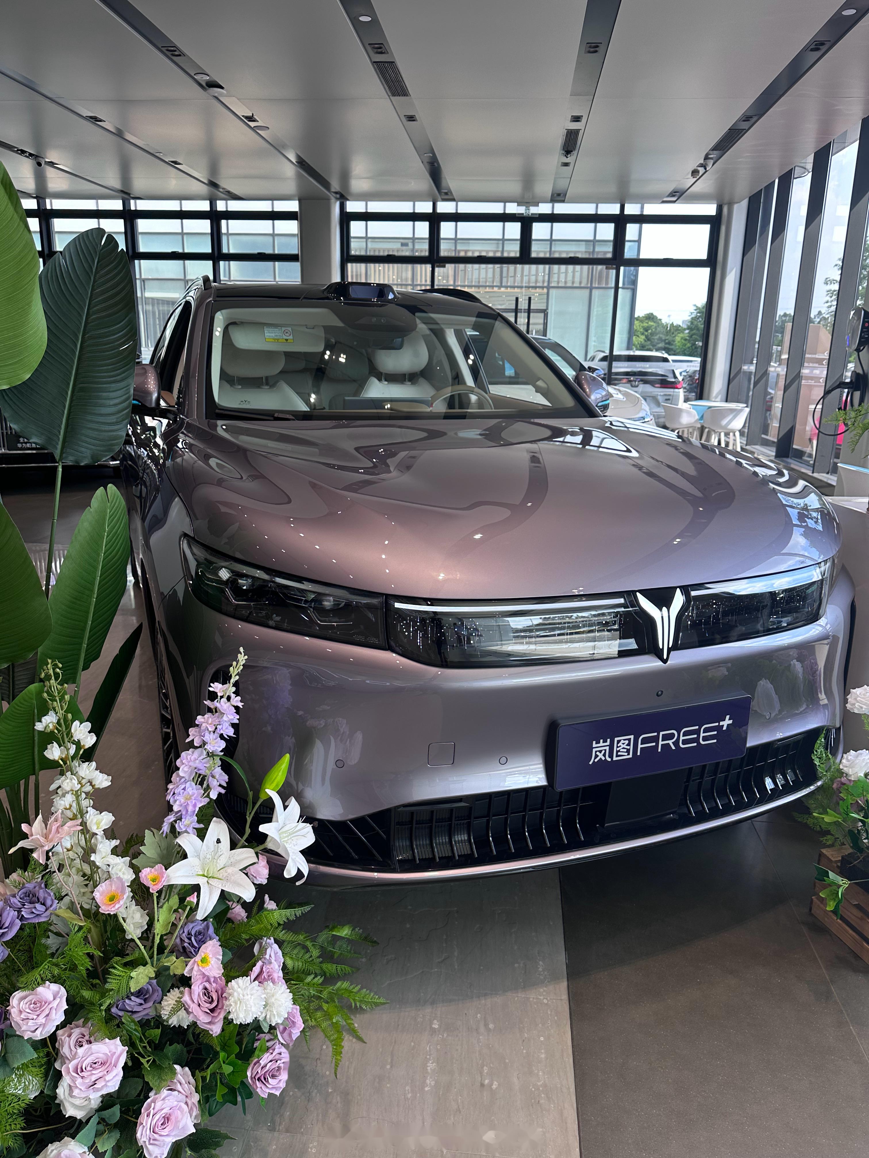 小米回应YU7“测试车”留痕：已改良