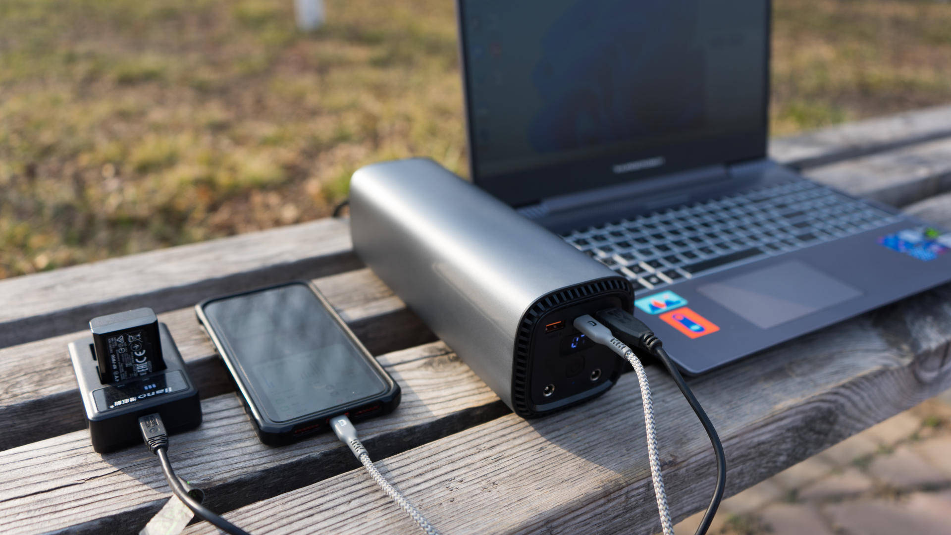 瑞德智能：数智能源产品应用于便携式储能