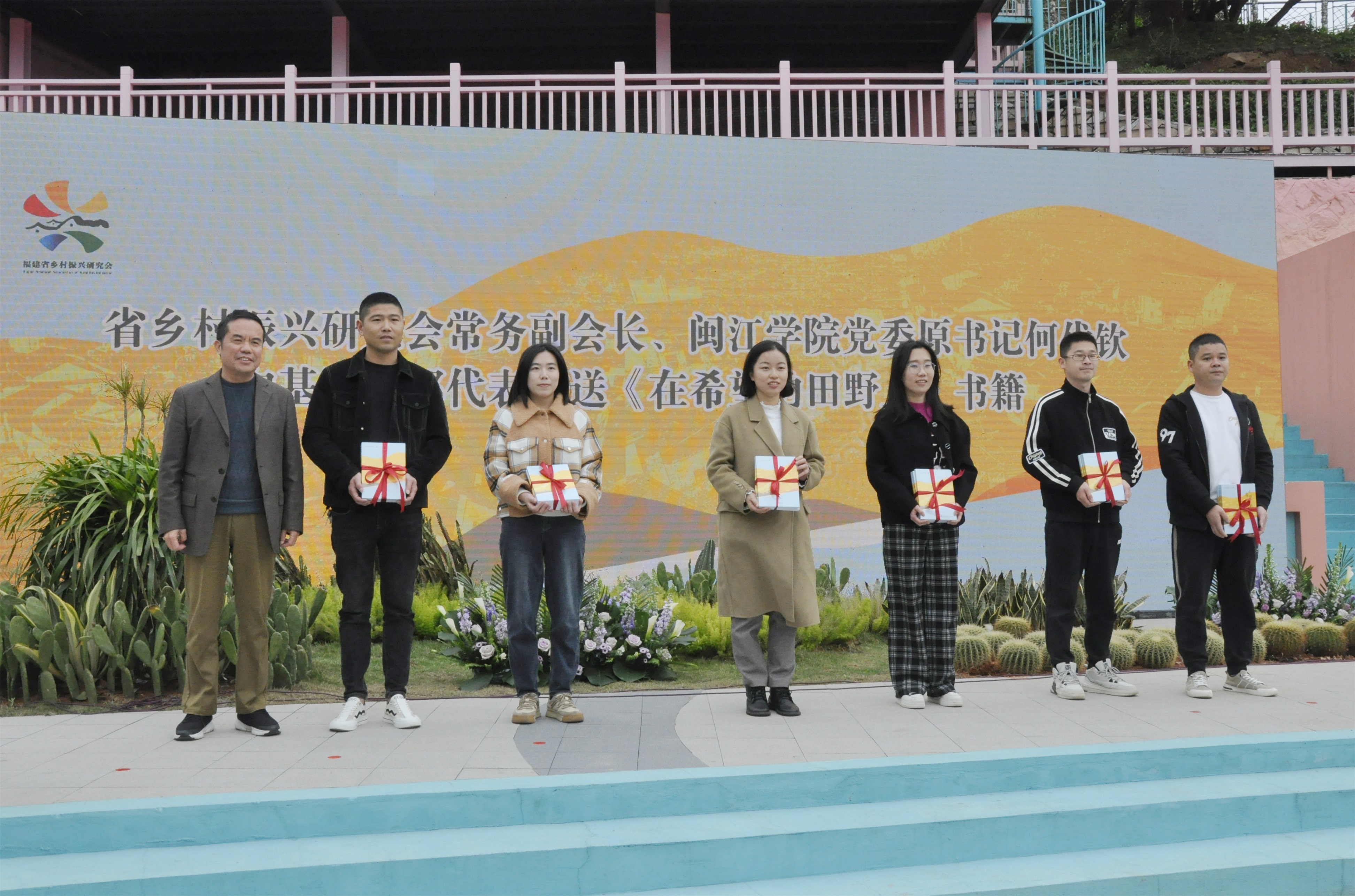 安凯微：拟2000万元增资视启未来获得其4%股份