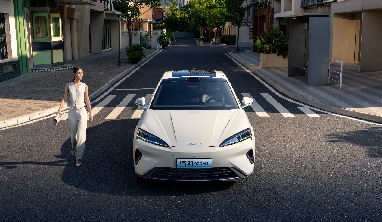 比亚迪海洋网品牌向上：新海豹07 DM-i首搭激光雷达 纯电续航提升至230km