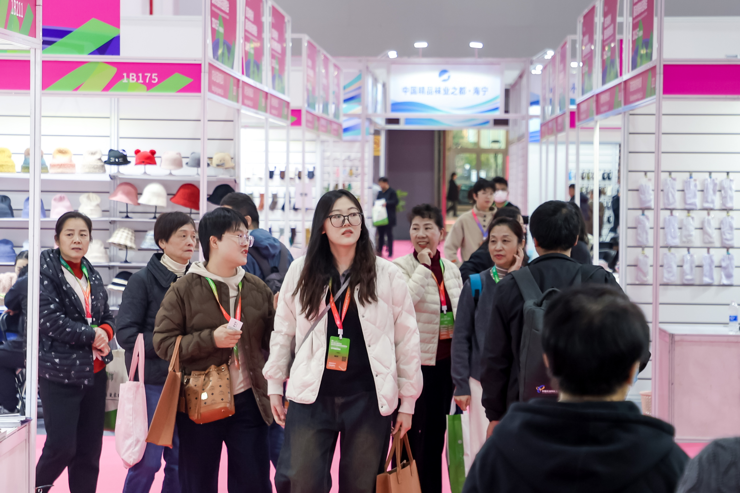 第四届全球数字贸易博览会在杭州开幕 预计采购总金额将达300亿元