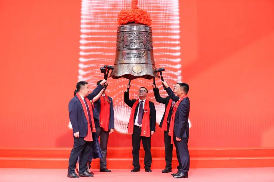 汇隆新材(301057.SZ)：拟推2025年限制性股票激励计划