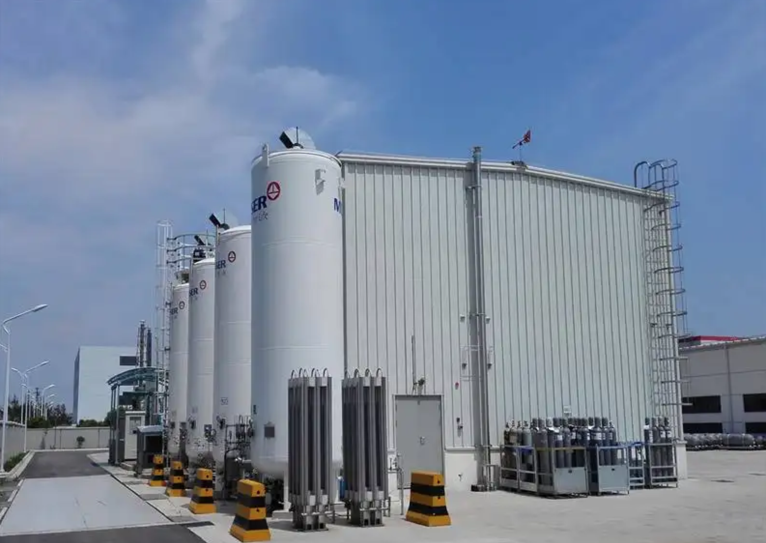 工信部：前8个月集成电路设计收入2893亿元