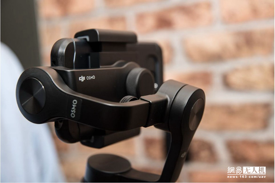 影石创新公布国际专利申请：“手持云台系统”