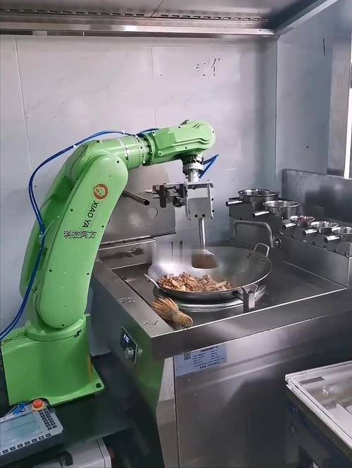 炒菜机器人正在“炒”掉厨师